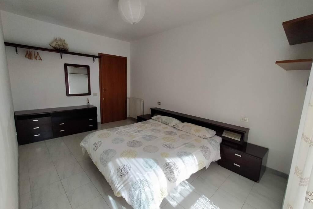 Apartment In Sardinia Decimomannu Экстерьер фото