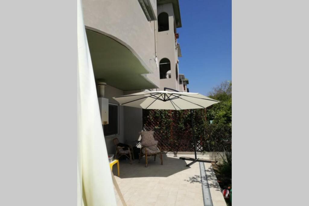 Apartment In Sardinia Decimomannu Экстерьер фото