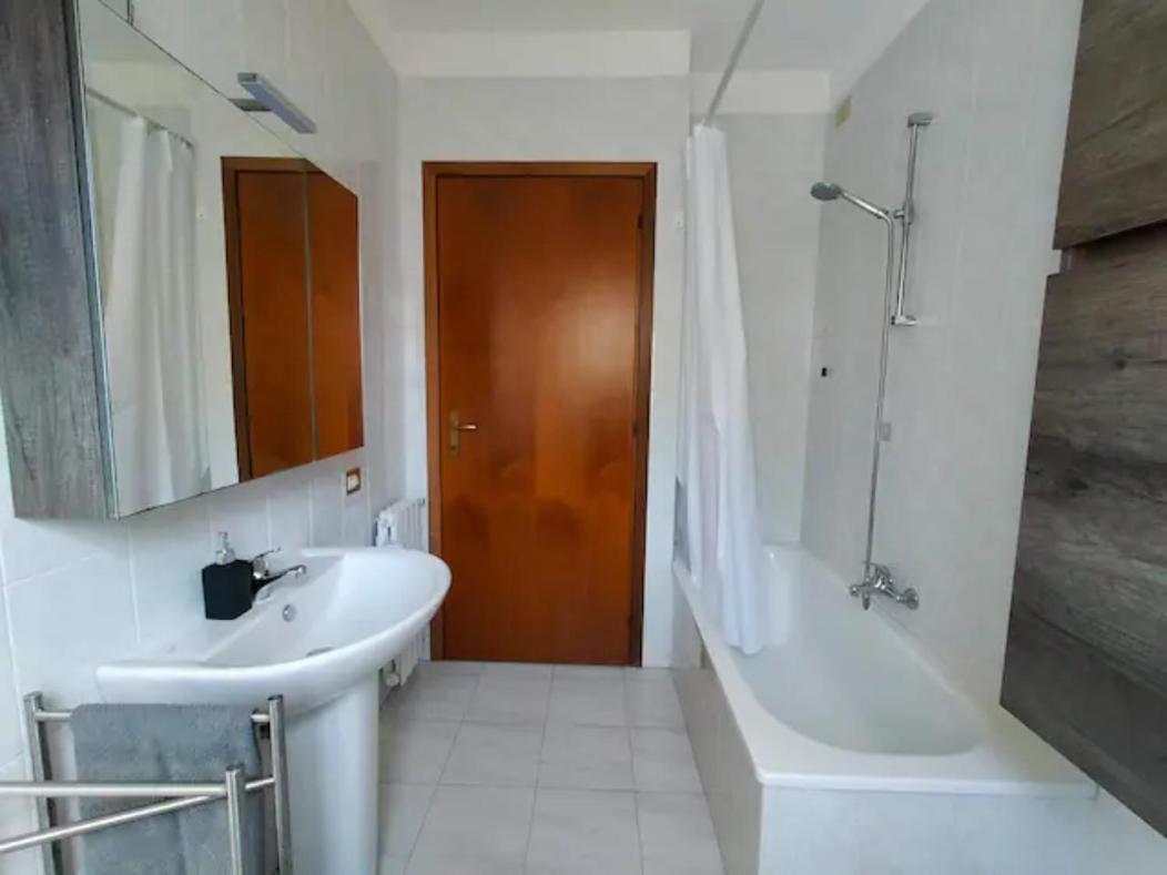 Apartment In Sardinia Decimomannu Экстерьер фото