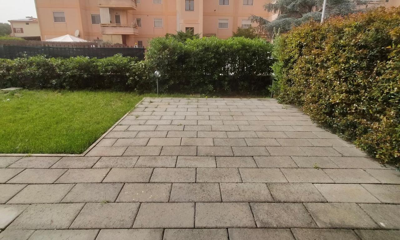 Apartment In Sardinia Decimomannu Экстерьер фото