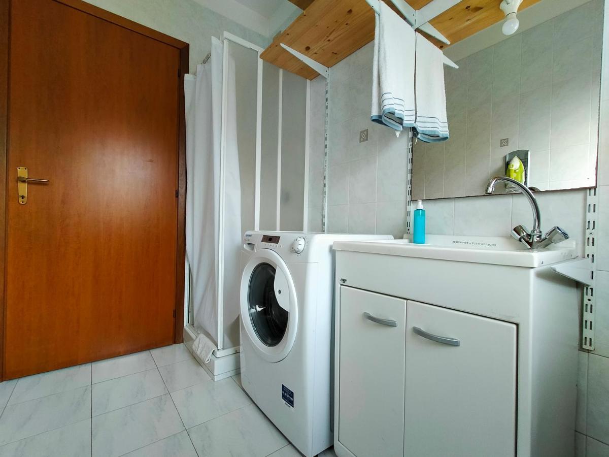 Apartment In Sardinia Decimomannu Экстерьер фото