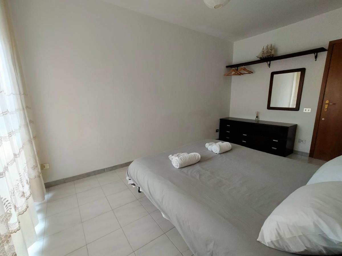 Apartment In Sardinia Decimomannu Экстерьер фото